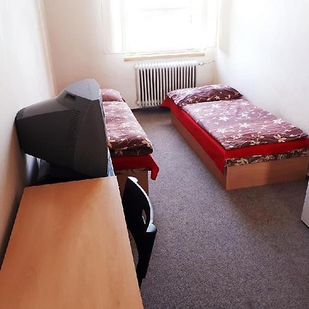 Ubytovna Pod Mostem Ostrava Bagian luar foto